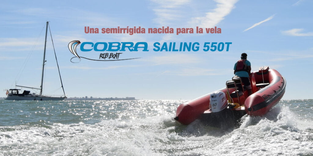 Semirrígidas Cobra Sailing 550T de color rojo vivo diseñada para entrenadores de vela y apoyo en regatas.