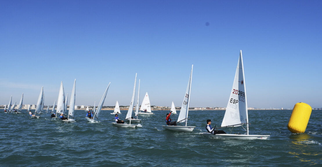 Gama de embarcaciones Cobra Sailing 510T, 550T y 580T en tejido Neopreno-Hypalon para entrenamiento de vela.