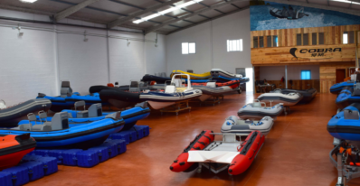 Exposición embarcaciones semirrígidas Cobra - Instalaciones Chiclana de la Frontera