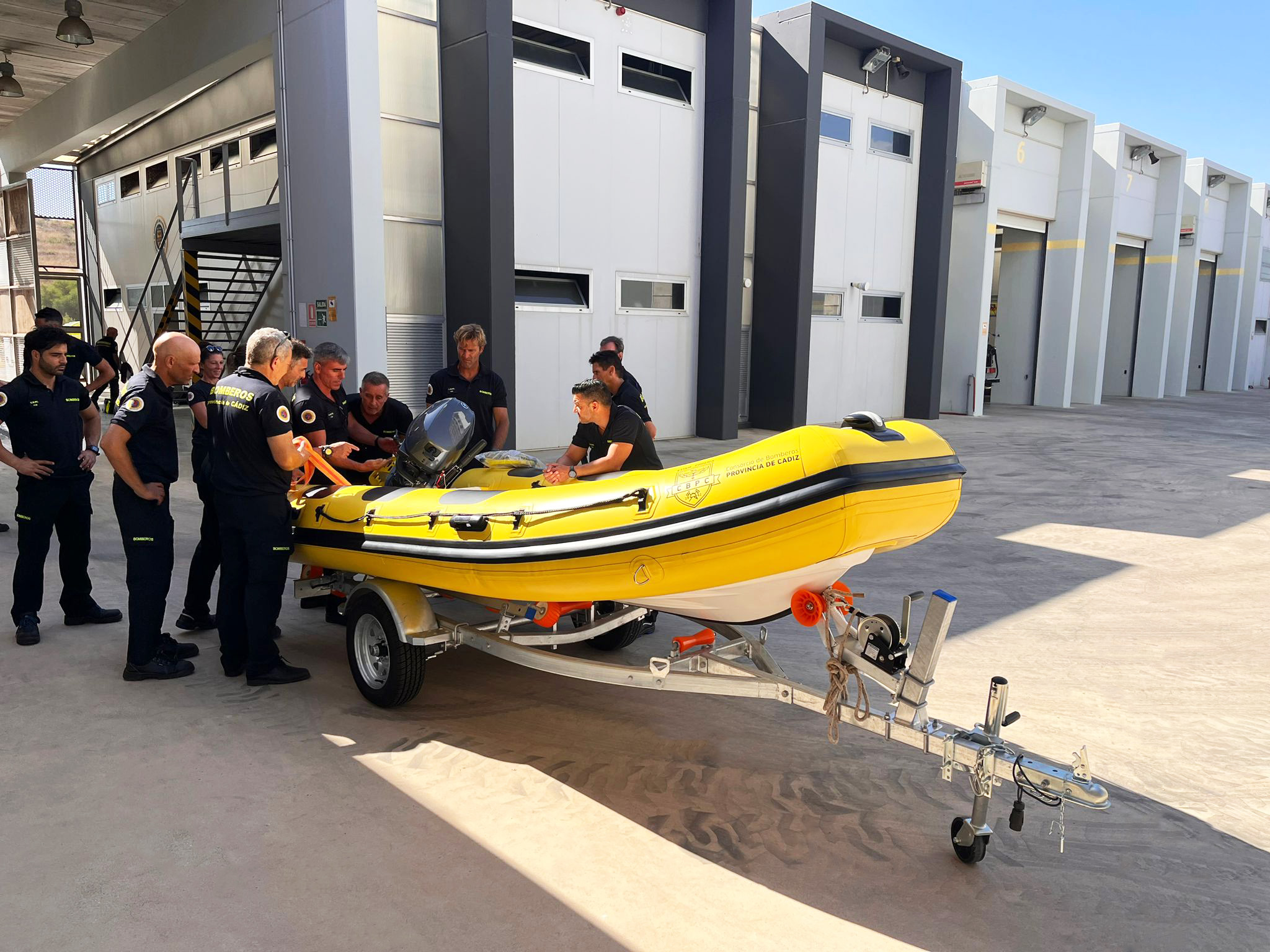 Semirrígidas Cobra hace entrega de 3 embarcaciones semirrígidas a los bomberos de la provincia de Cádiz - Entrega Algeciras