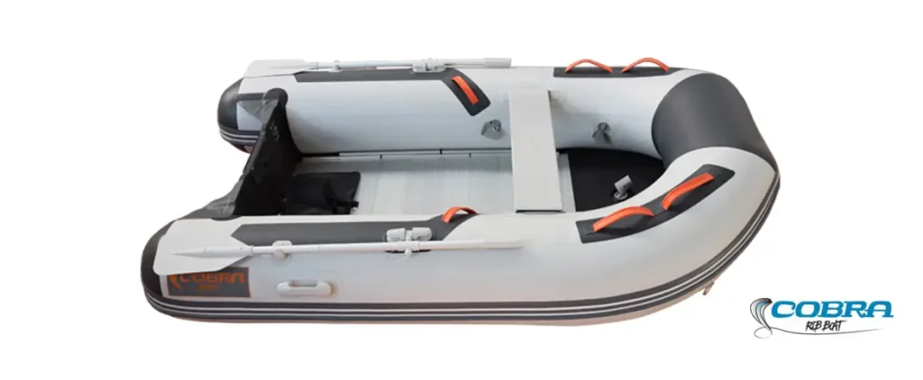 Embarcación neumática Cobra 270 Dingui con suelo de aluminio desmontable y quilla hinchable de PVC.