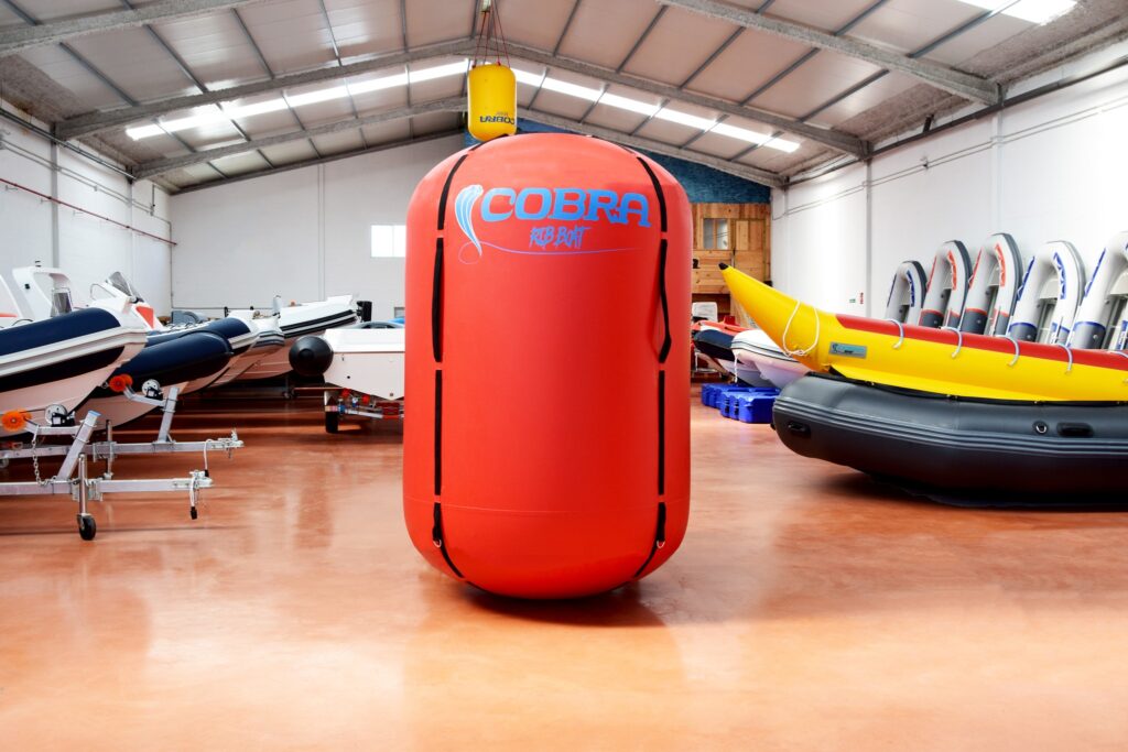 Boyas para Regata Cobra Rib Boat