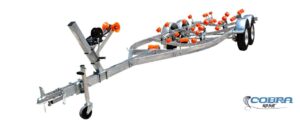 Remolque náutico Modelo G doble eje, 7,38 metros de largo y capacidad de carga de 2.200Kg.
