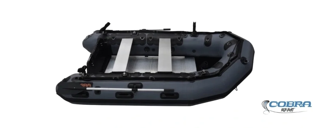Embarcación neumática Cobra 300 Dingui con quilla hinchable, motorización hasta 15 CV y capacidad para 4 personas.